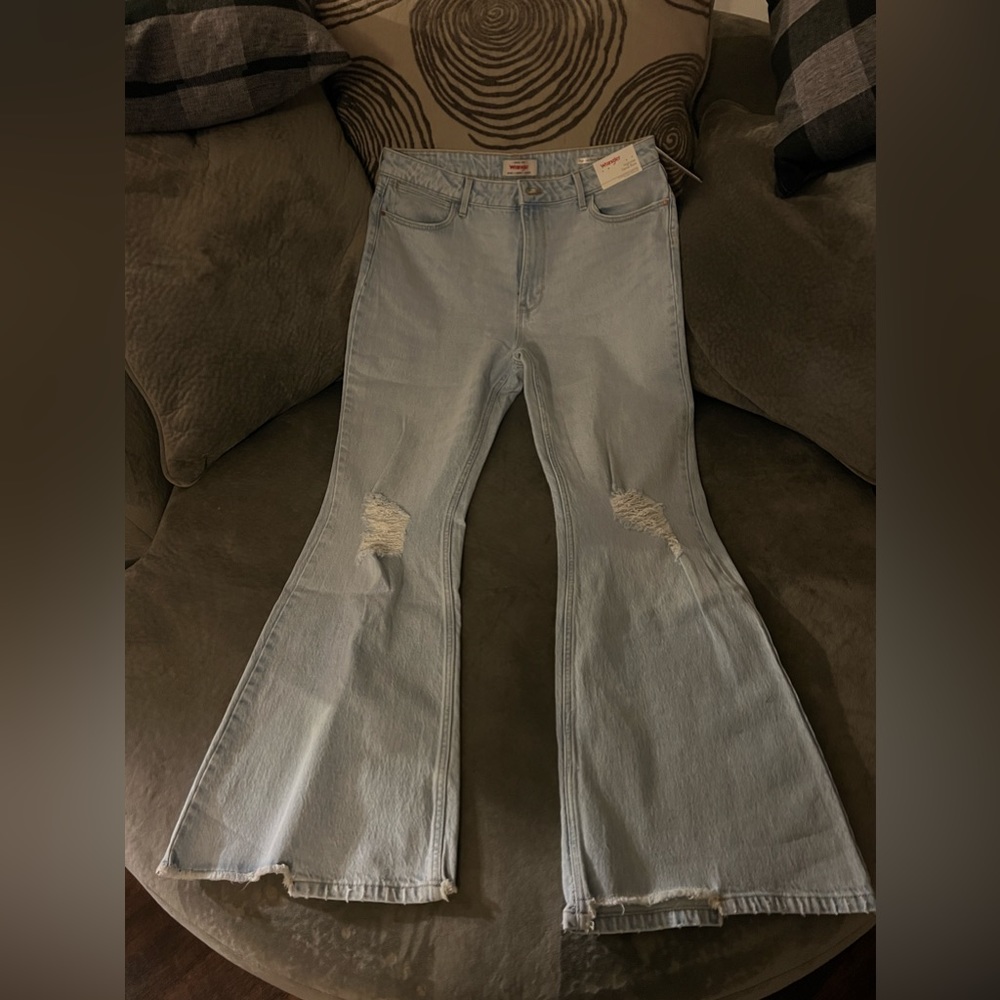 Womens Wrangler High Rise Flare Jeans Size 32x32